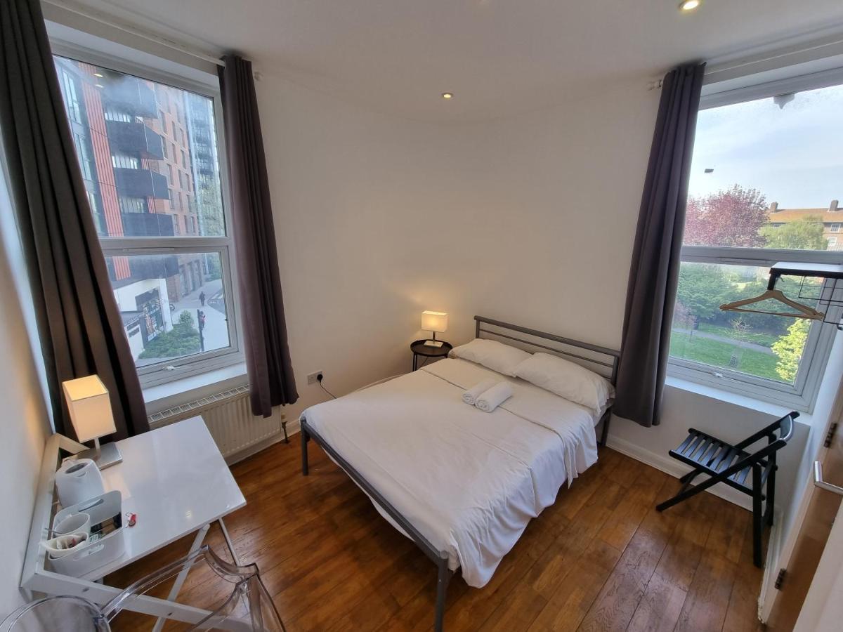 Horangee Pocha Hotel Лондон Екстериор снимка